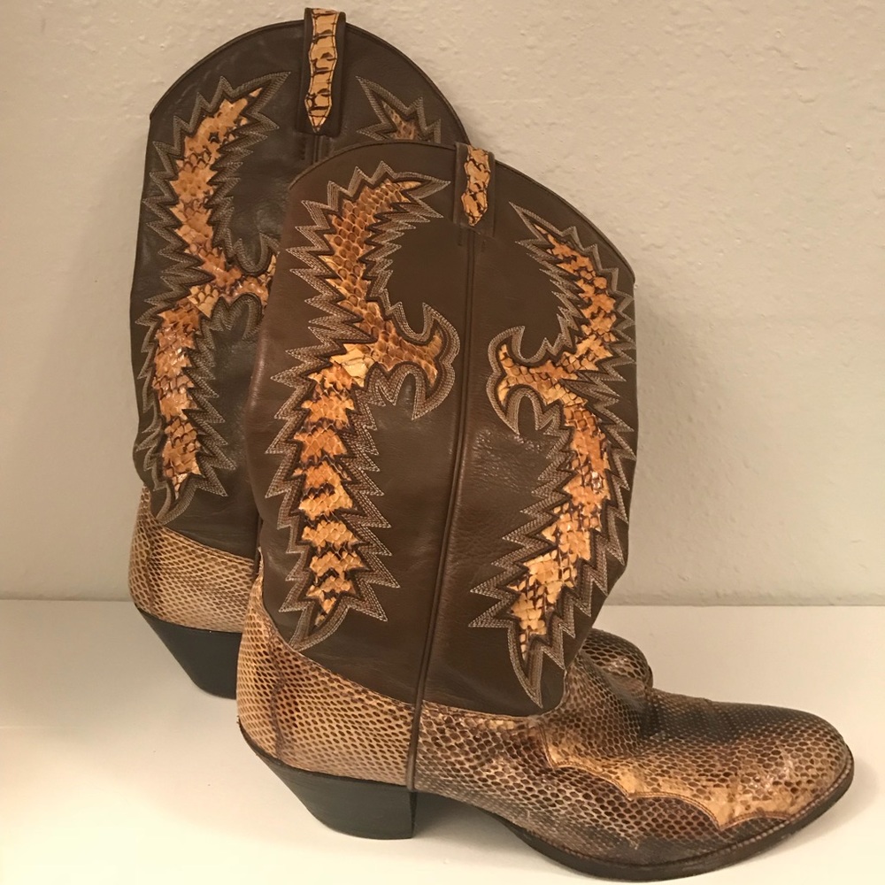 ⚡️FLASH SALE⚡️Dan Post Snakeskin Cowboy Boots